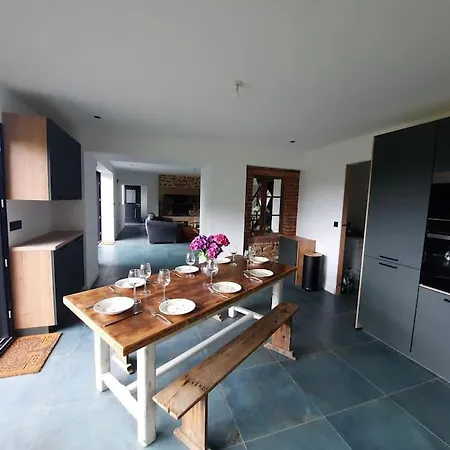 Charmante Maison Au Coeur De La Foret Сasa de vacaciones *